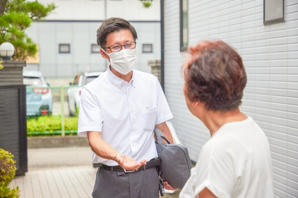 お客様に寄り添うイメージ写真